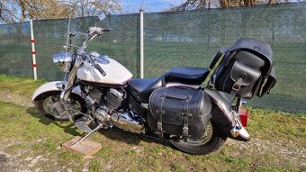 Yamaha XVS 650 Dragstar Classic - 4