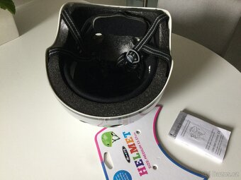 Nova helma na kolo, kolobezku, brusle apod. - 4