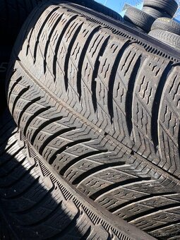 205/60r16 Michelin - 4