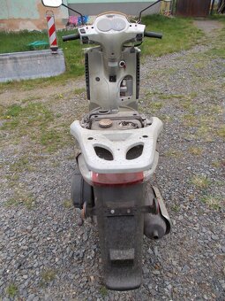 skůtr 125/4T - 4