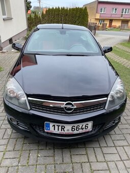 Opel Astra Twin Top, 1.8, 103 kw - 4