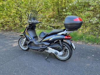 Piaggio Beverly 250 - 4