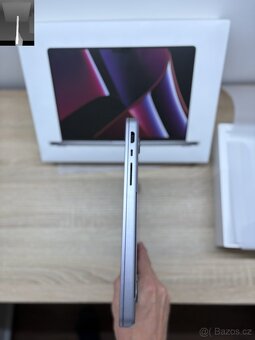 Apple MacBook Pro (14" 2023, M2) - Apple M2 Pro - 4