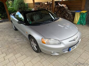 Prodám Chrysler Sebring 2,7 LXi Benzín Kabrio r.v. 2002 - 4