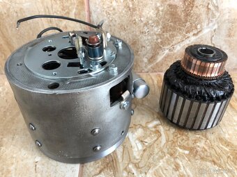 Jawa panelka 250 - zapalování 50 W po GO, mínus - 4