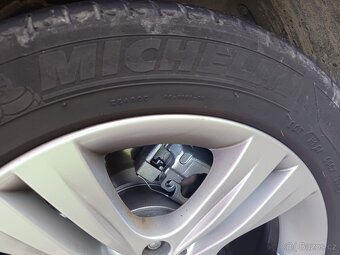 BMW 5x120 17" et 34 ALU kola s pneu Michelin - 4