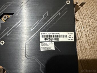 ASUS ROG STRIX GAMING GeForce GTX 1070 OC DirectCU III 8GB - 4