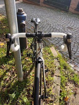 Karbonové silniční kolo Specialized Ruby Comp - 4