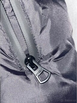 Nová zimní péřová bunda Burberry vel.S - 4