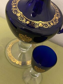 Karafa s čtyřmi panáky - 4