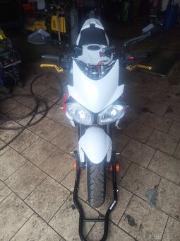 Triumph Street triple 675 - 4