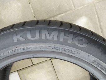 Kumho Solus HS51 245/45 ZR17 95W - 4