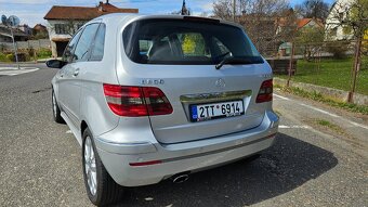 Mercedes-Benz W245 - 4