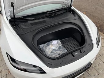 Tesla Model 3 Premium Long Range All-Wheel Drive - 4