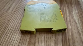 Pilz PNOZ S1 a Pilz 17753 bezpečnostní relé / vypínač - 4