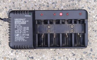 Nabíječka akumulátorů Isotronic MW 398, Voltcraft V-1299 - 4