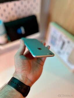 Apple iPhone 6s 32 GB Space Grey - 4