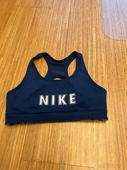 Nike podprsenka sportovní oboustranná vel. S - 4