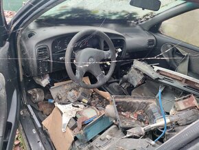 Prodám Nissan Primera 2.0 slx - 4