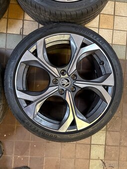 Alu r19 Octavia IV 225/40/19 - 4