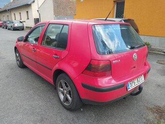 Volkswagen Golf 1.4 - 4