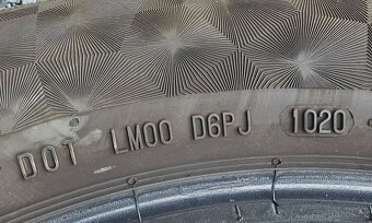 225 55 17 letni pneu - 4