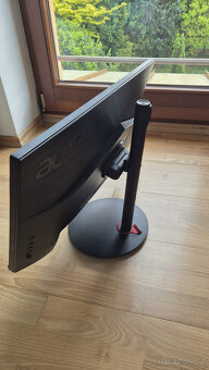 2x Acer Nitro XV240YPb + držák CZC.Office Curve Two Dual - 4