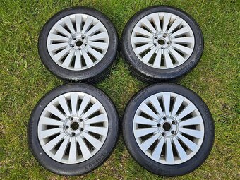Kompletní letní orig. Alu kola VW MACAU - 235/45 R17 - 5x112 - 4
