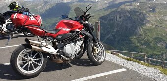 MV Agusta Brutale 1090 R - 4