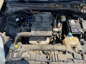 FIAT GRANDE PUNTO 2009 na nahradni dily - 4