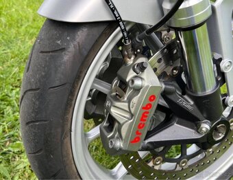 Prodám DUCATI MONSTER 1100 - 4