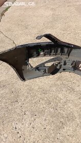 Prodám přední nárazník na Škoda Octavia III Face - 4