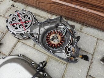 Suzuki GS 500 - motor na díly - 4