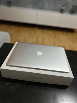 MacBook Air 13 - 4
