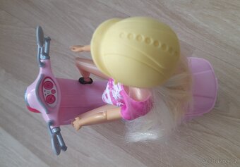 Panenka Anlily kloubová se skútrem - 4