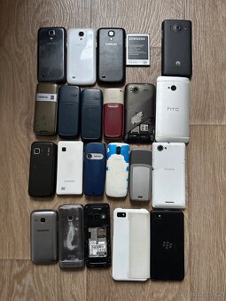Starší mobilní telefony - 4