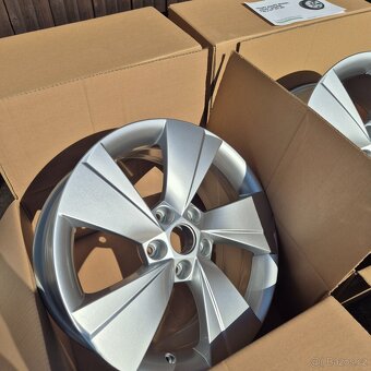 5x112 r17 Škoda Superb 3-Zeus et40 7j Nové - 4