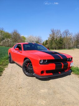Dodge challenger 5.7 HEMI - 4