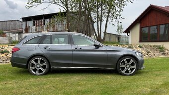 Mercedes Benz C180 - najeto 44.713 km - 4