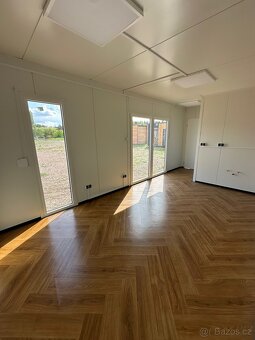 Modulární kontejner 3x8m - 4