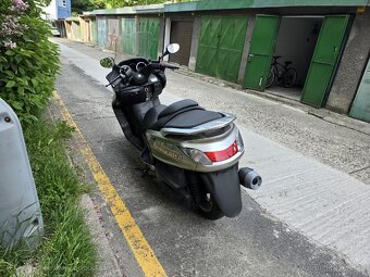 Yamaha Majesty 400 - 4