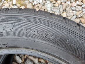 2ks zimních pneu Falken Eurowinter 215/60/17C - 4