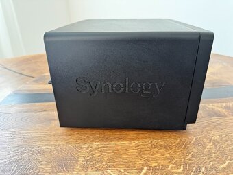 Synology DS1618+, 16GB RAM, Noctua fans - 4