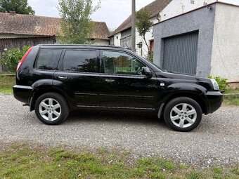 Nissan X-trail,4x4,automat,panorama,tažné - 4