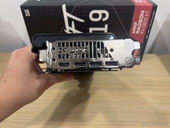 Predám grafickú kartu AMD Radeon RX 6800 XT Sapphire 16GB - 4