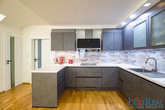 řadový rodinný dům 164 m2, 211 m2 zahrada, nadstandartní vyb - 4