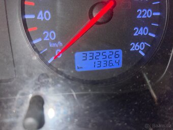 Volkswagen Golf 4 2.0 85 KW Benzinovy - 4