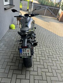 Kawasaki Z900 - 4
