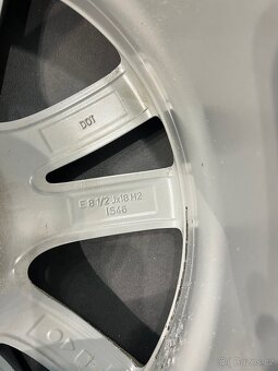 BMW X5 M 5x112 R18 225/50R18 - 4