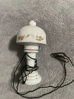 Prvorepubliková porcelánová miniatura lampičky - 4